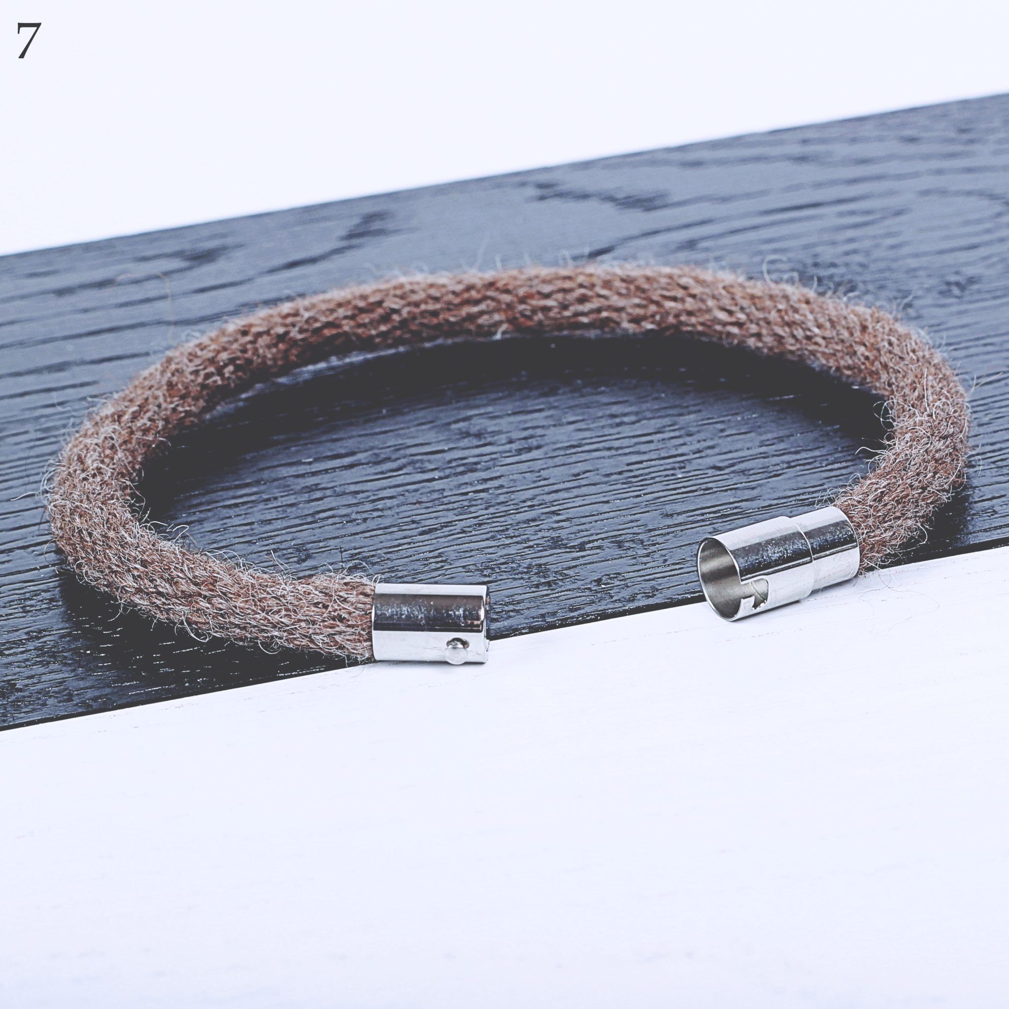 AHARON alpaca bracelet - Image 34