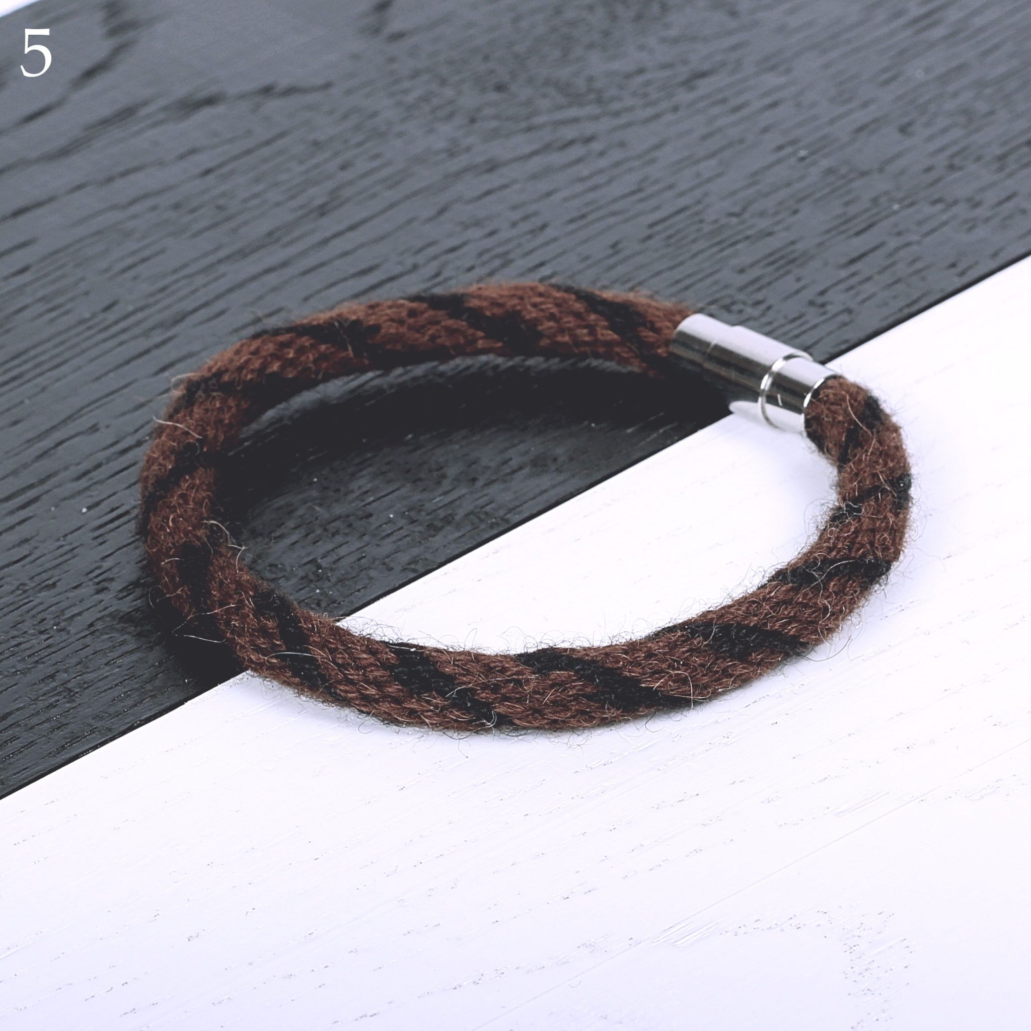 AHARON alpaca bracelet - Image 28