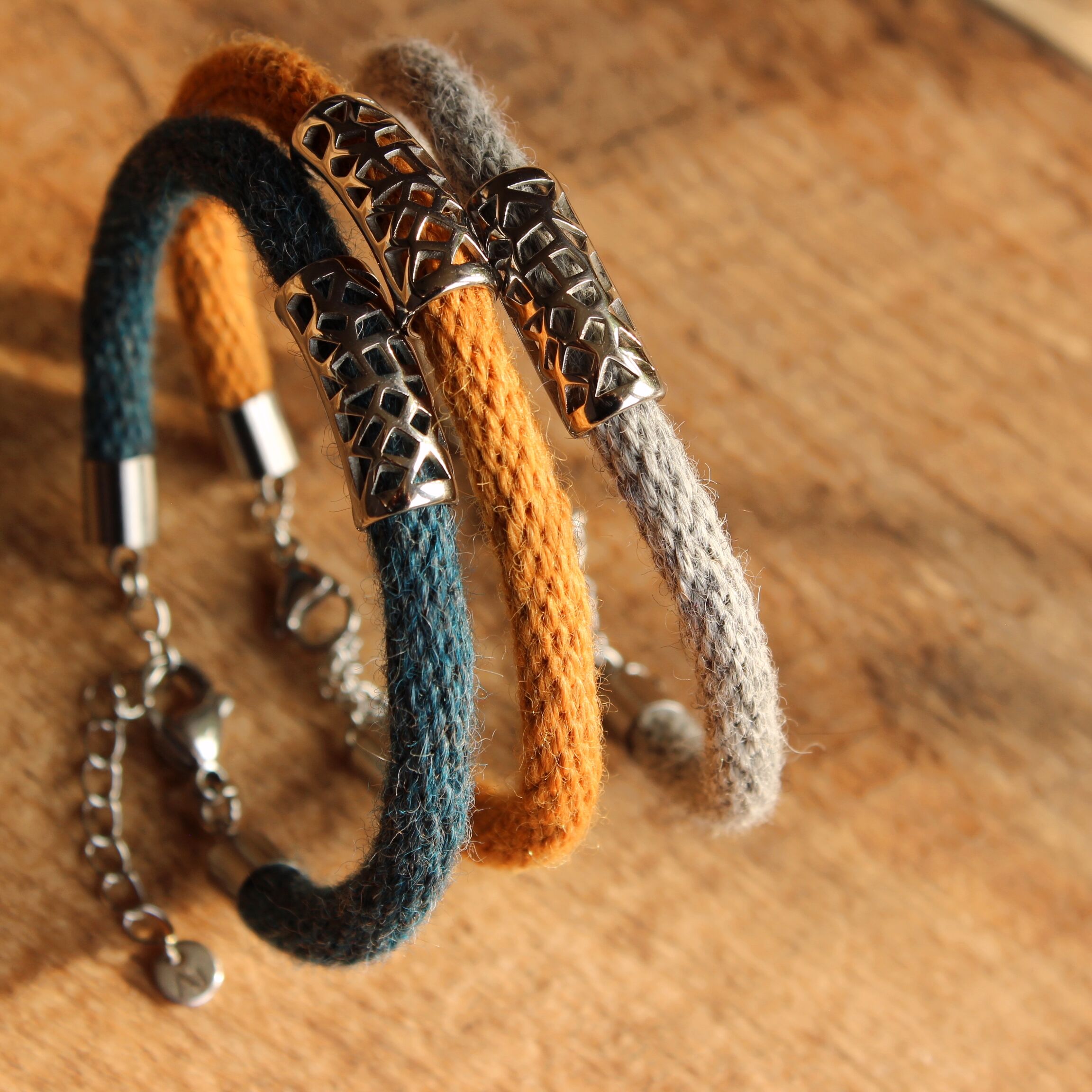 SHARITH alpaca bracelet - Image 14