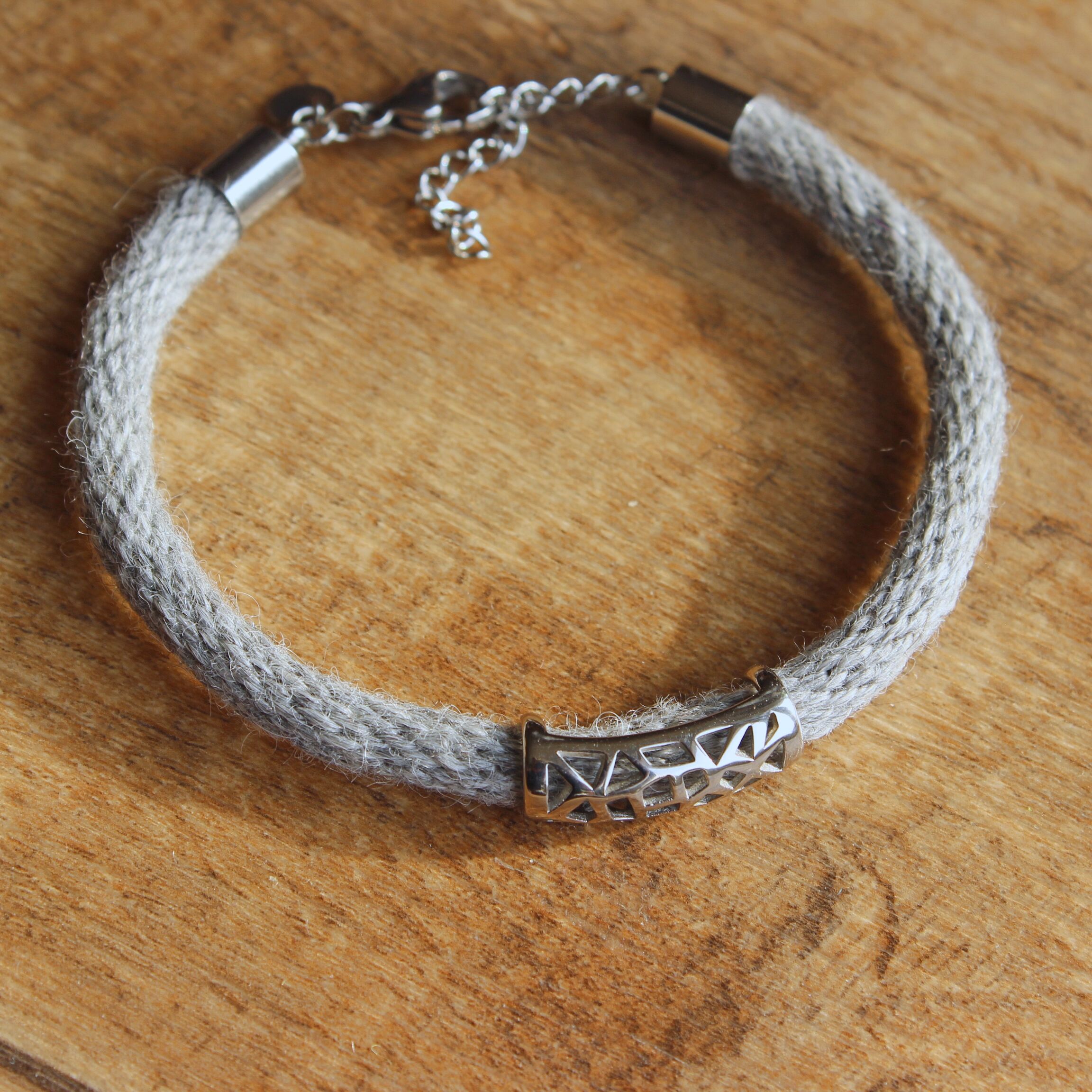 SHARITH alpaca bracelet - Image 17