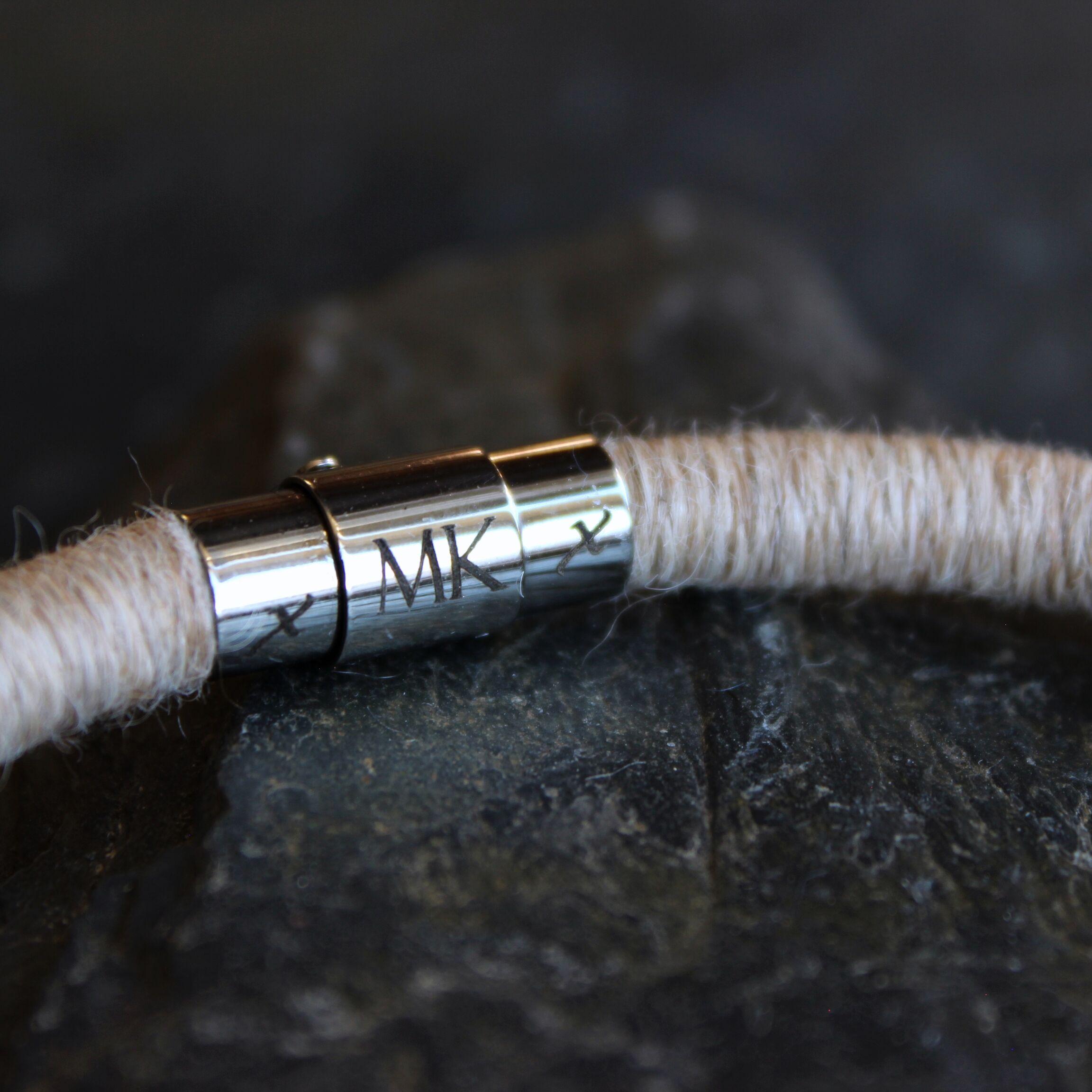 Personalised DEZRON men's alpaca bracelet - Image 5