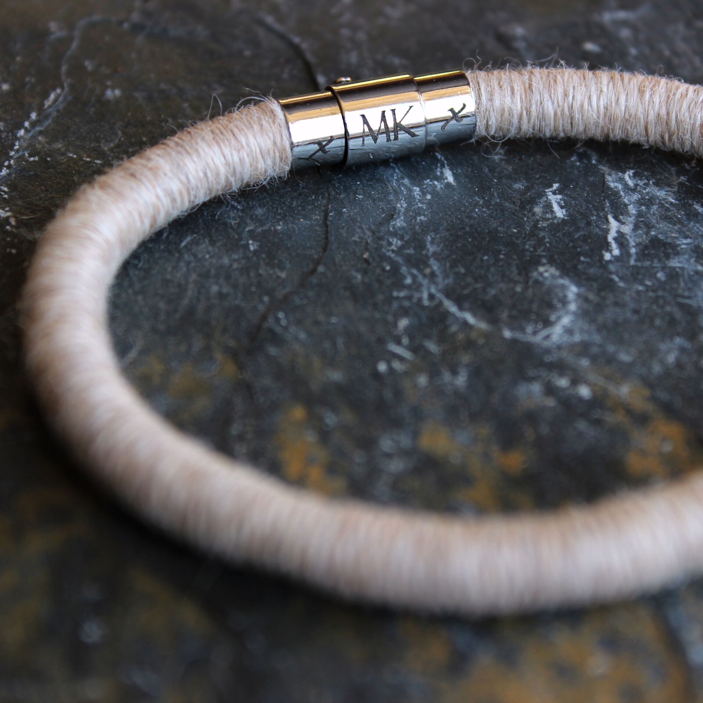 Personalised DEZRON men's alpaca bracelet - Image 2