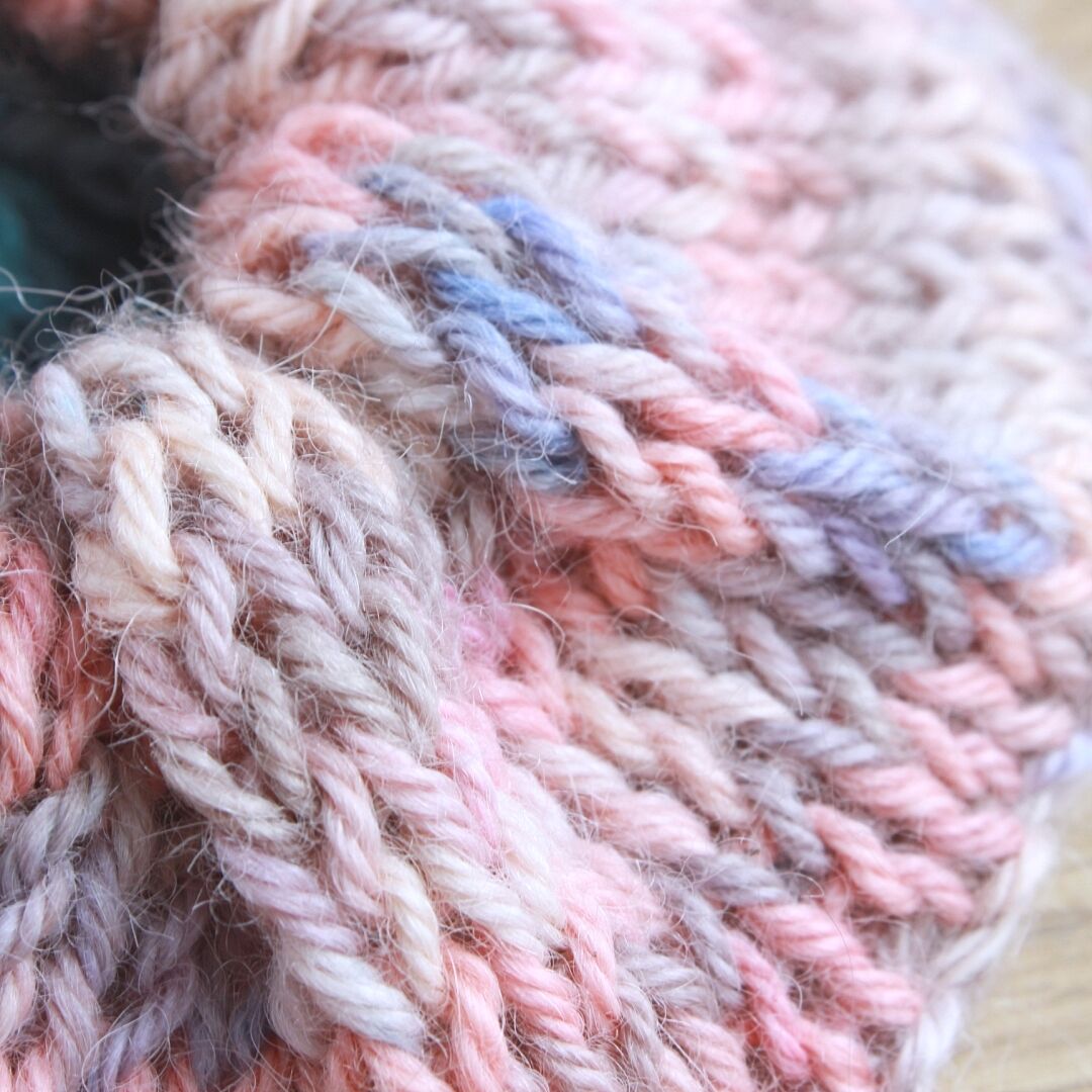 Scrunchie_baby_alpaca_Alpacappella