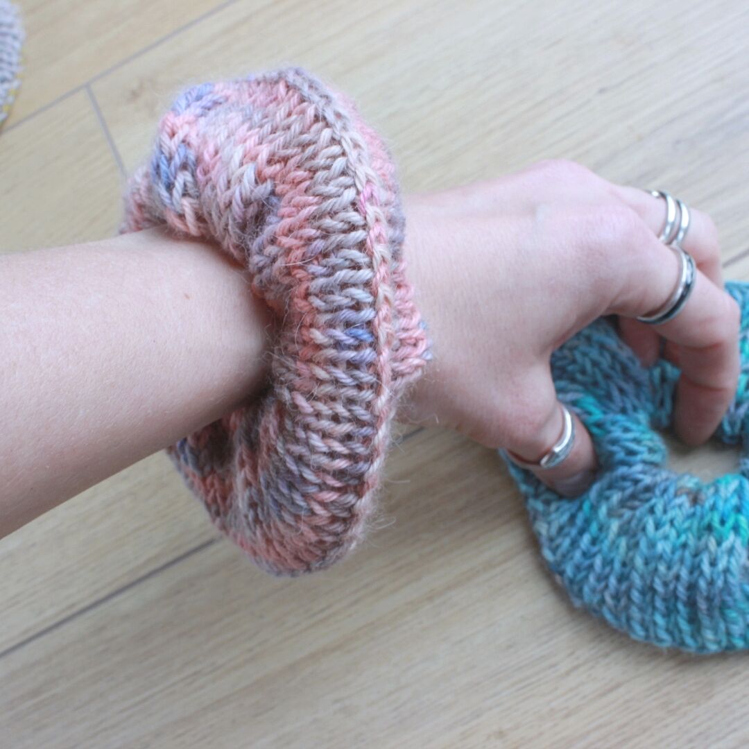 Scrunchie_baby_alpaca_Alpacappella